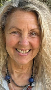 Trauerbegleiterin und analytische Kunsttherapeutin Martina Barnert